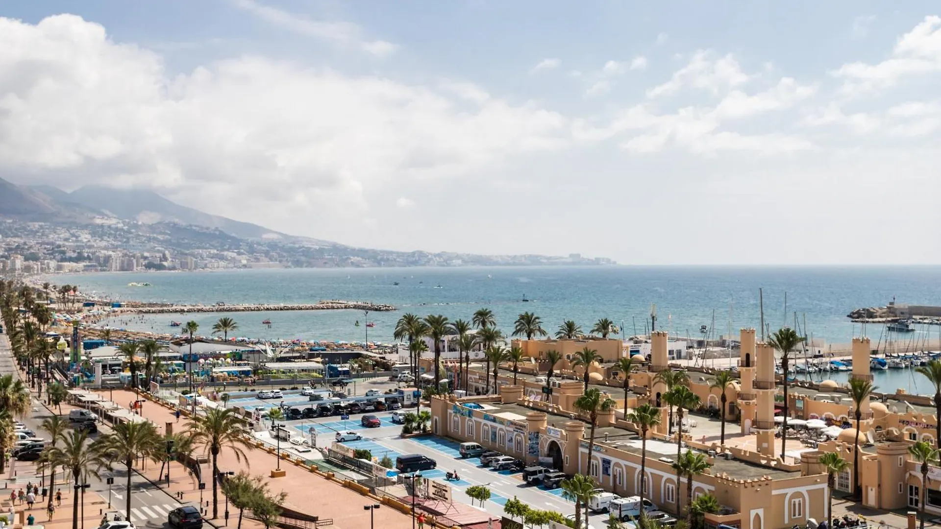 Sur Suites Palmeras 525 Fuengirola 0*,  Spain