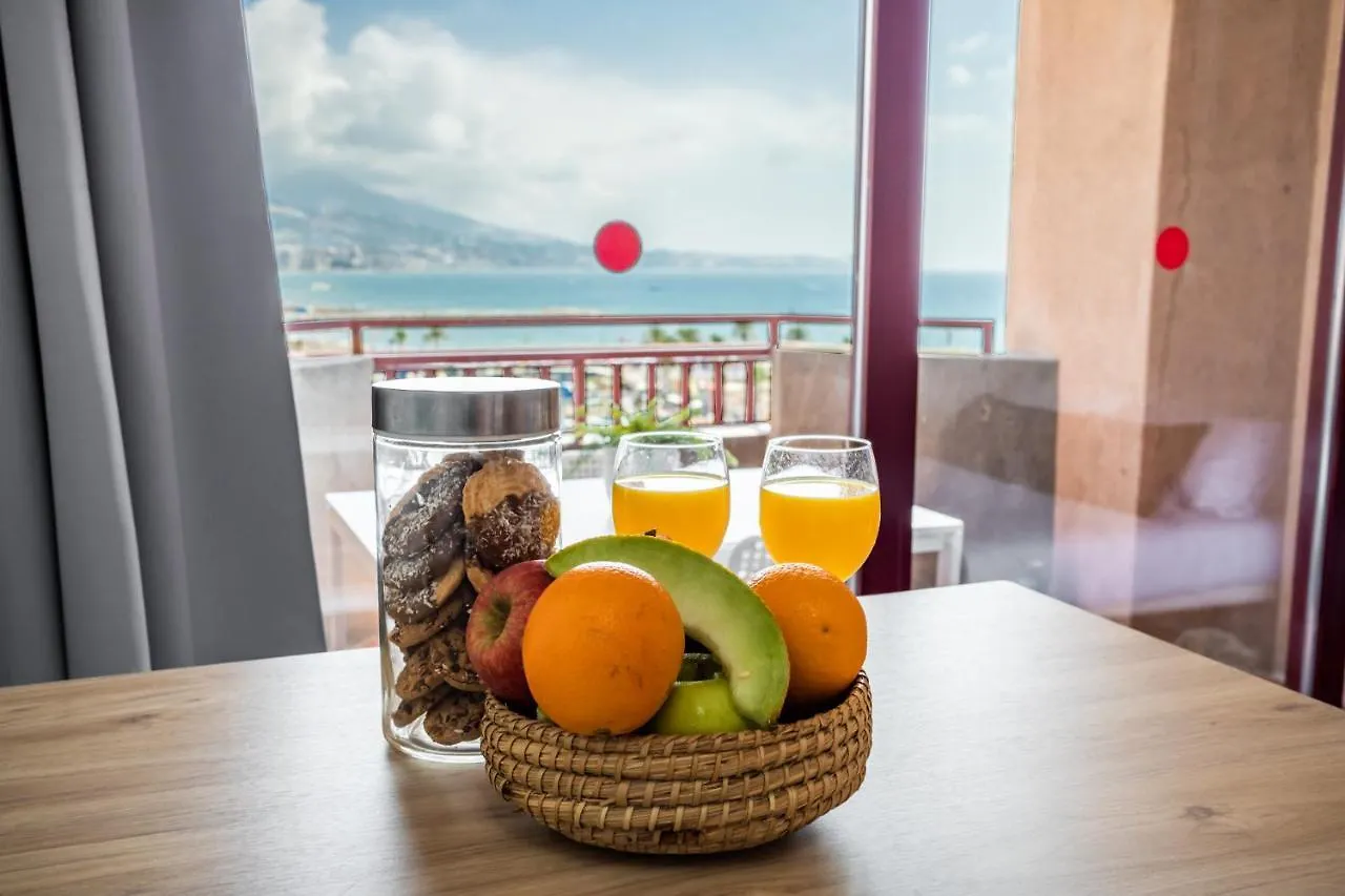 Sur Suites Palmeras 525 Fuengirola 0*,  Spain