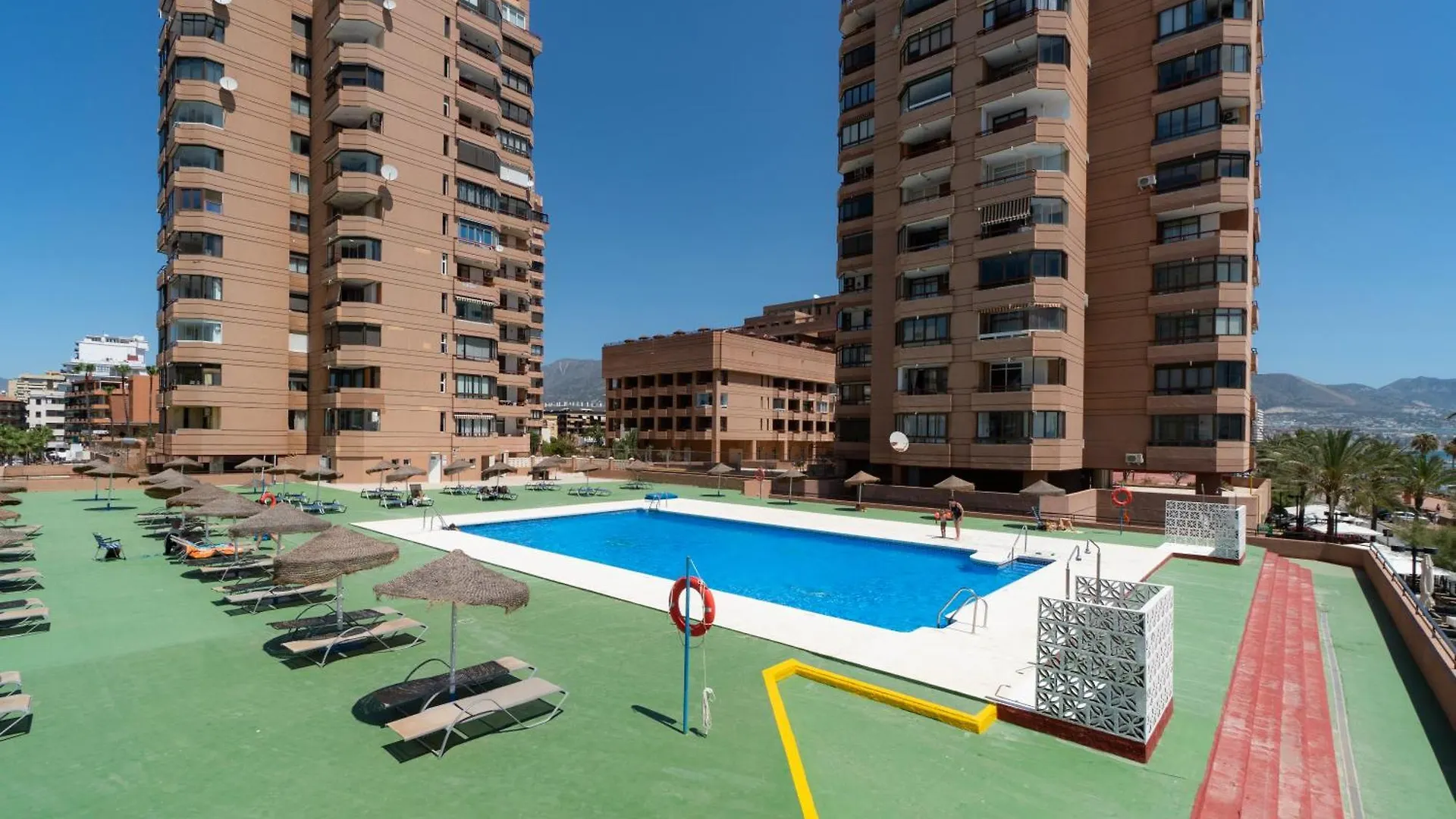 Apartment Sur Suites Palmeras 525 Fuengirola Spain