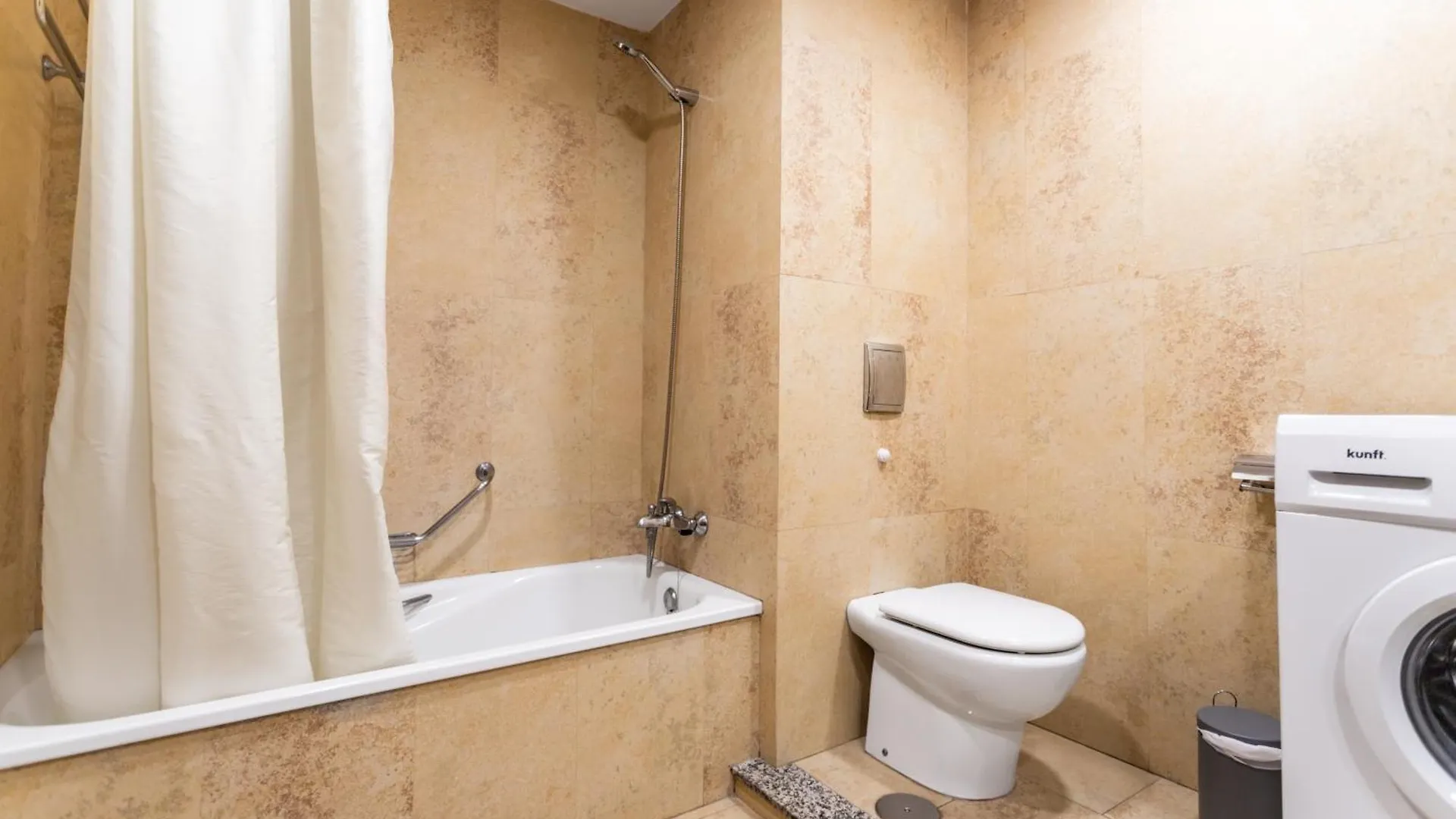 Sur Suites Palmeras 525 Fuengirola Spain
